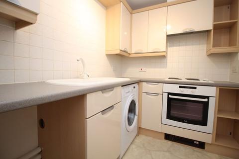 2 bedroom flat for sale, Langstaff Way, Southampton SO18