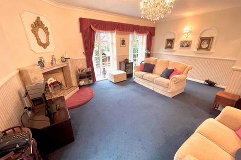 3 bedroom bungalow for sale, Greythorne Close, Gresford