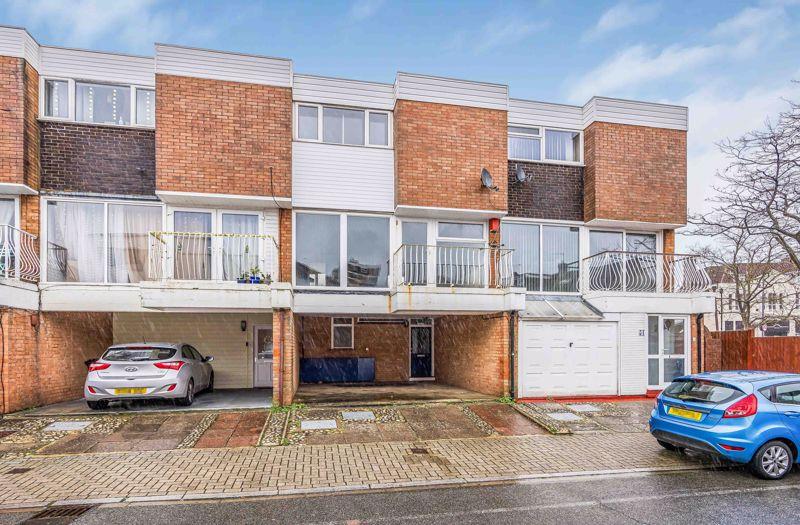 Somerset Road, Southsea 3 bed townhouse for sale £350,000