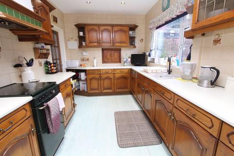 3 bedroom detached house for sale, Park Road, Brierley Hill DY5
