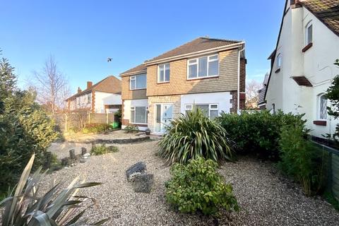 3 bedroom detached house for sale, Christchurch Road, Iford, Bournemouth