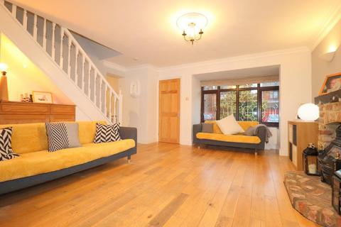 24 Emmer Green, Luton, LU2 8UH