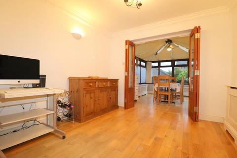 24 Emmer Green, Luton, LU2 8UH