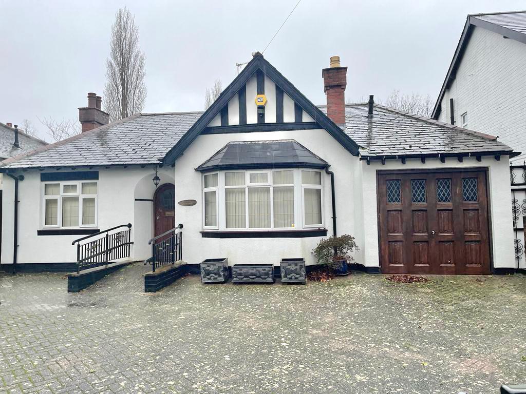 Bustleholme Lane, West Bromwich, West... 2 bed bungalow for sale £375,000