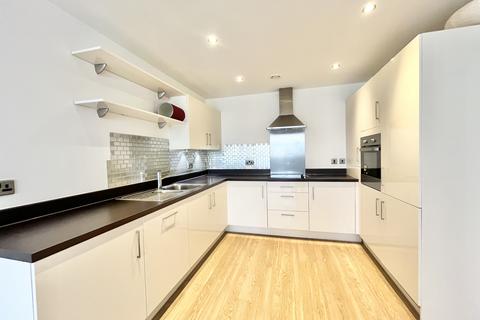 2 bedroom flat to rent, Thurston Road, London SE13