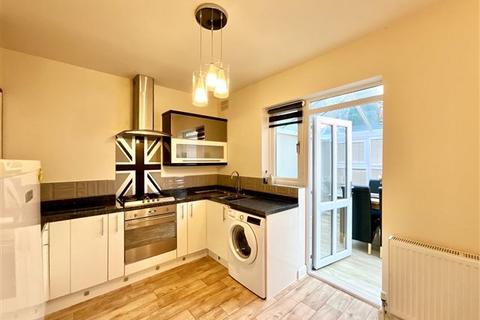 13 Handsworth Crescent, Sheffield, S9 4BN