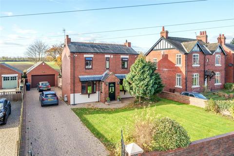 4 bedroom detached house for sale, Pinfold Lane, Mickletown, Methley, Leeds