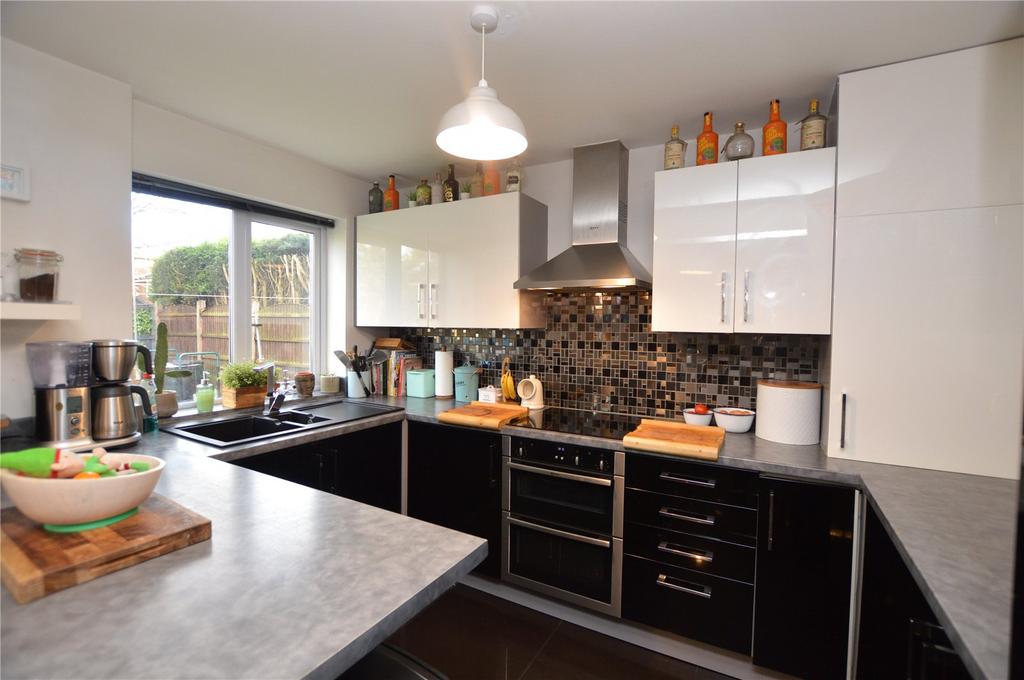 Windmill Chase, Rothwell, Leeds, West... 4 bed detached house £325,000