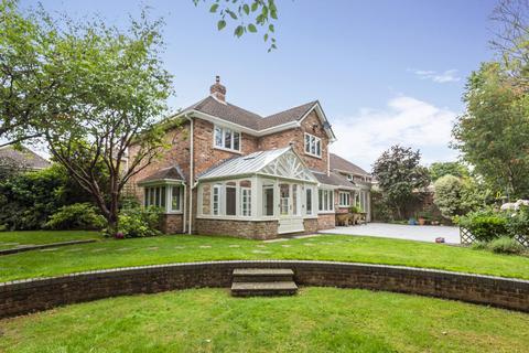 4 bedroom detached house to rent, Off Sarum Road, Winchester SO22