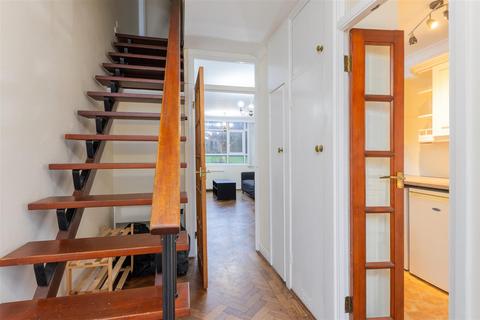 3 bedroom flat for sale, Kersfield Road, Putney