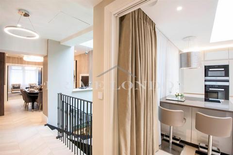 3 bedroom apartment for sale, Betterton Street, Covent Garden WC2H