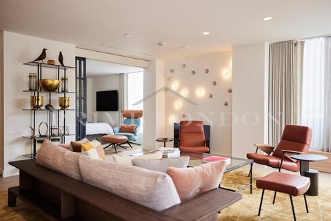 Flat 12, 106 Berwick Street, London, W1F 0DX