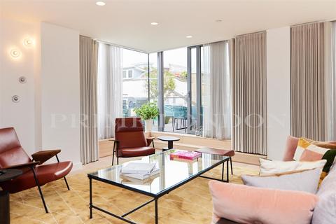 Flat 12, 106 Berwick Street, London, W1F 0DX