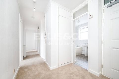 2 bedroom apartment for sale, Chichester Court, Middlesex HA7