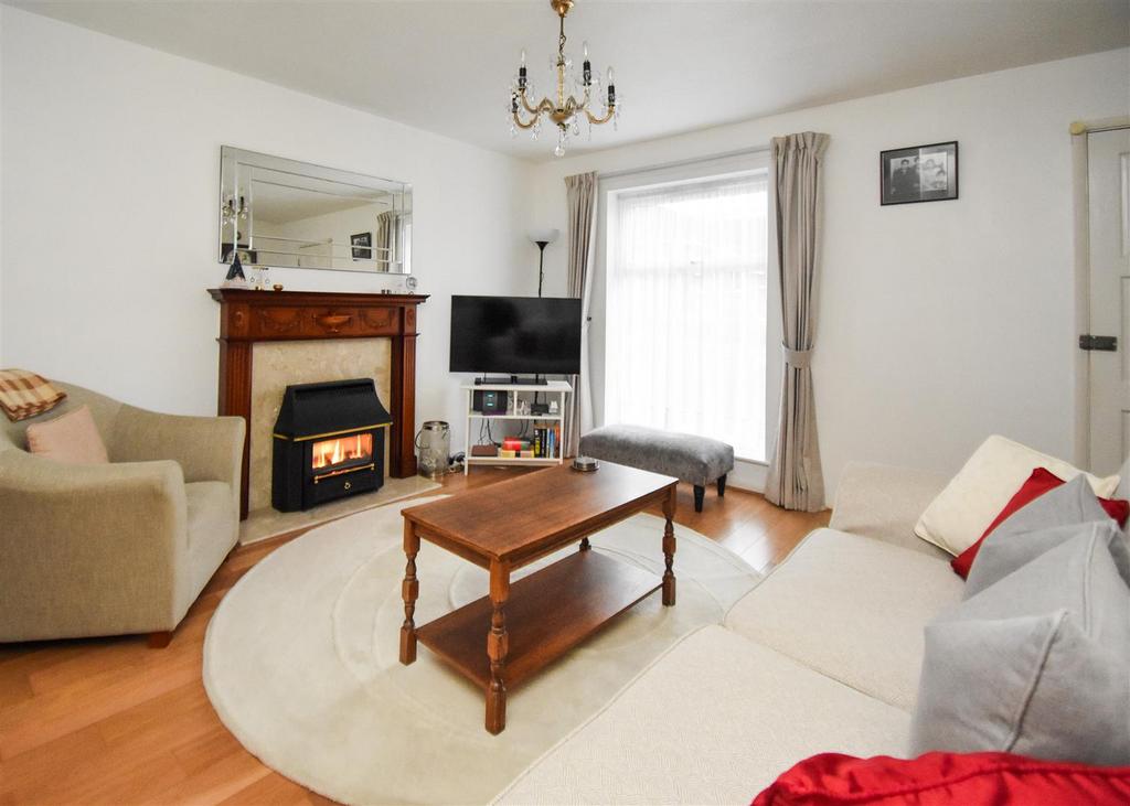 8 Laburnum Street - Sitting Room.jpg