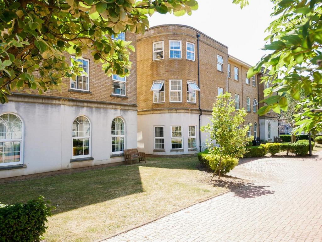 Llwyn Passat, Penarth Marina 2 bed flat for sale £192,950