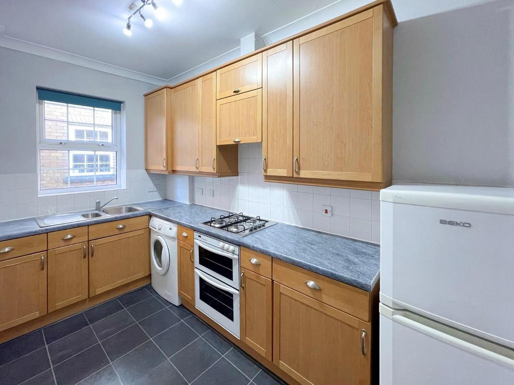 Llwyn Passat, Penarth Marina 2 bed flat for sale £192,950