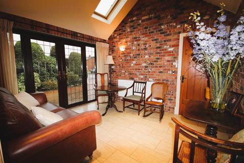 The Lodge, 63 Glebe Road, Cheadle, Stoke-on-trent, ST10 1FN