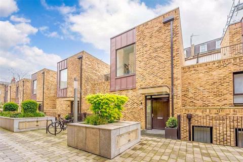 3 bedroom terraced house for sale - Hand Axe Yard, London WC1X
