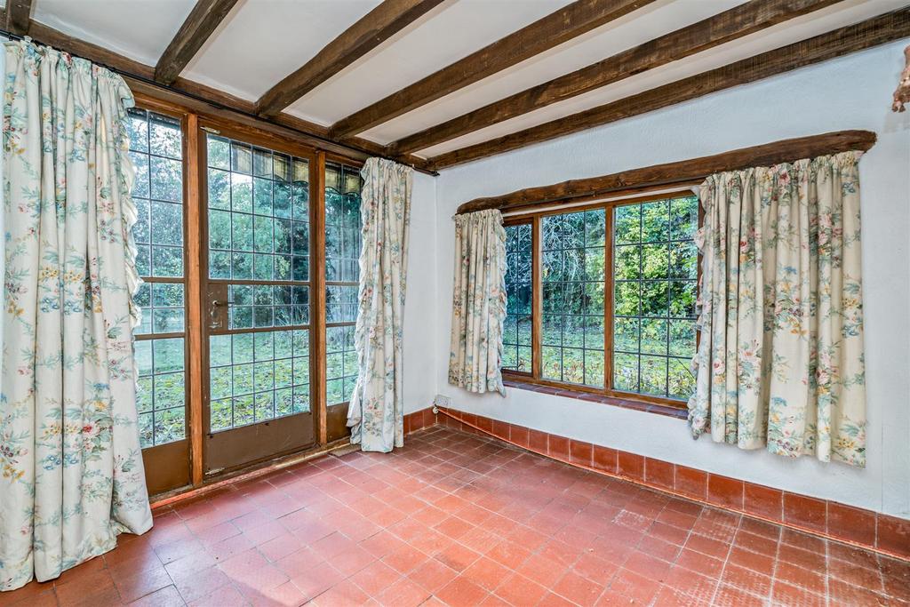 Queens Cottage-17 lo.jpg