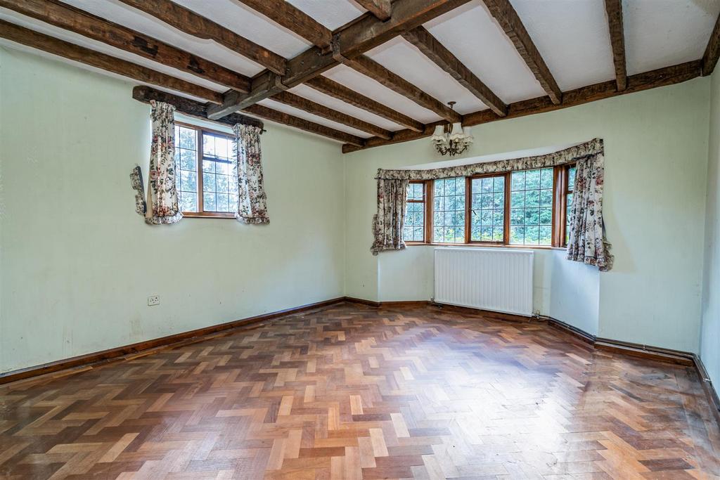 Queens Cottage-19 lo.jpg