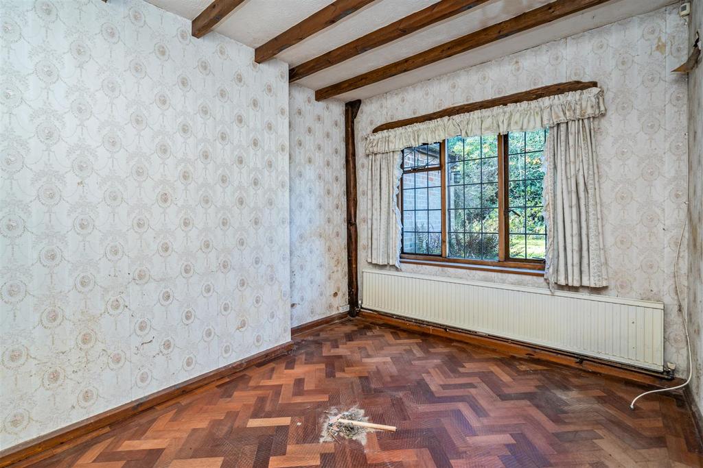 Queens Cottage-18 lo.jpg