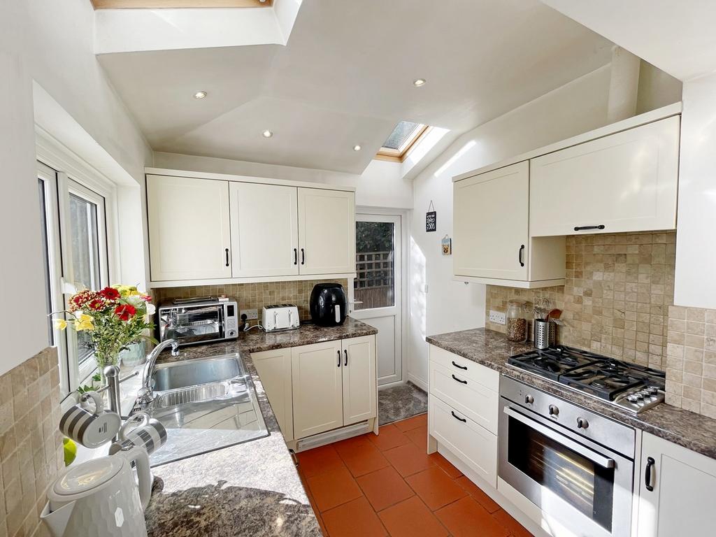 Broomhill Road, Orpington BR6 3 bed end of terrace house for sale £595,000