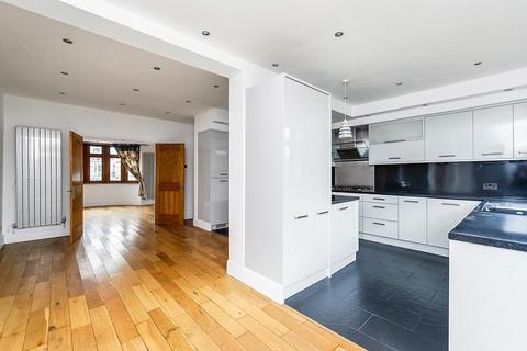 58 Waverley Avenue, London, E4 8HT