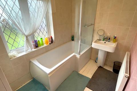 10 Showell Lane, Wolverhampton, WV4 4UA