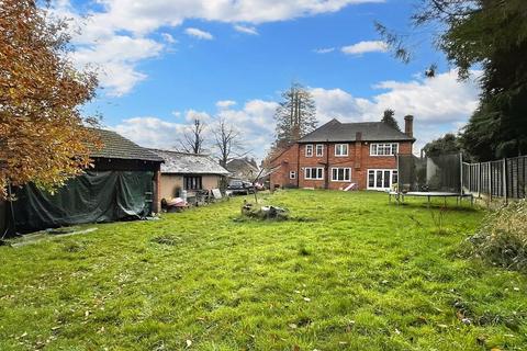 10 Showell Lane, Wolverhampton, WV4 4UA