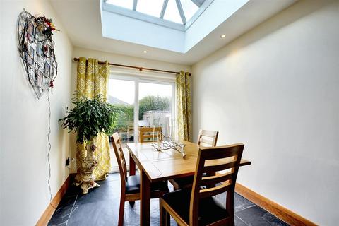 49 Derbyshire Drive, Ilkeston, DE7 4LG