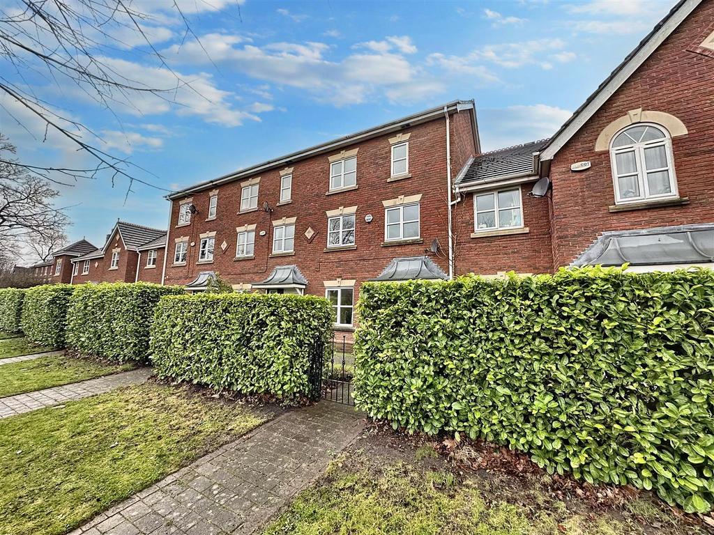 Manor Avenue, Sale 3 bed townhouse - £1,350 pcm (£312 pw)
