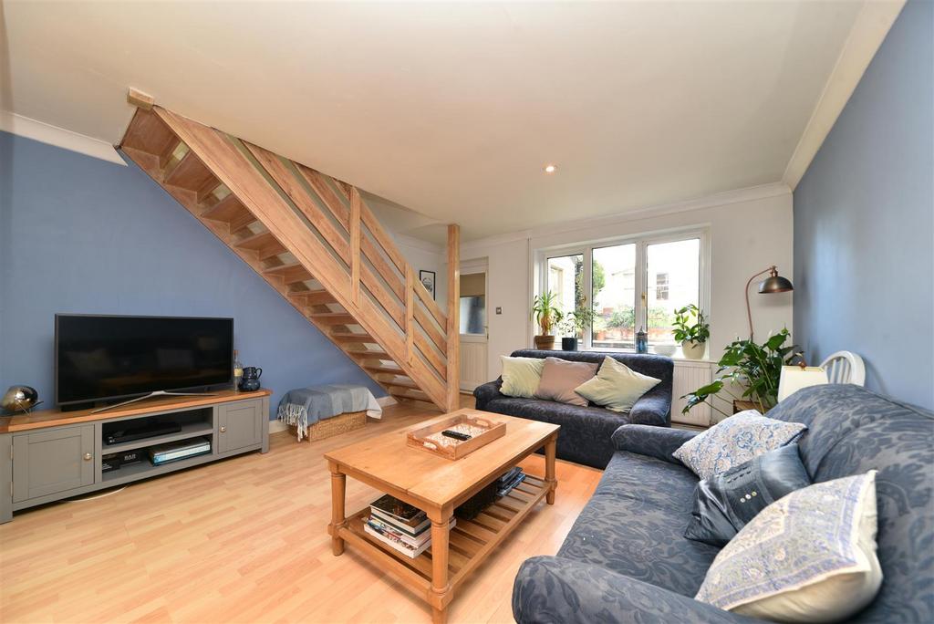 Ashwell Close, Graveley, Hitchin 2 bed terraced house for sale £300,000