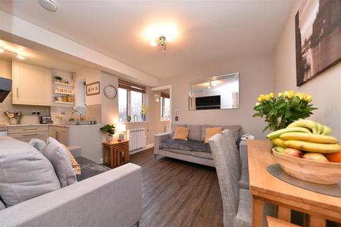 1 bedroom flat for sale - Prestatyn Close, Stevenage