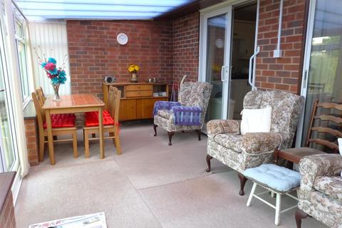 2 bedroom detached bungalow for sale, New Street, Queniborough