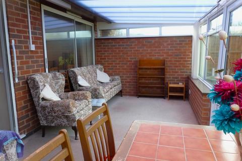 2 bedroom detached bungalow for sale, New Street, Queniborough