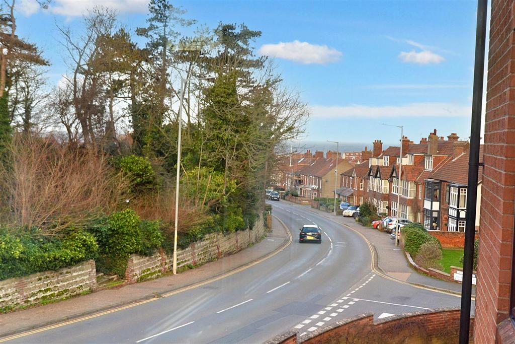 Holway Road, Sheringham 2 bed flat for sale £260,000