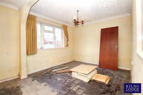 178 Cranham Gardens, Upminster, RM14 1JT