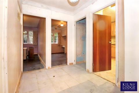 178 Cranham Gardens, Upminster, RM14 1JT