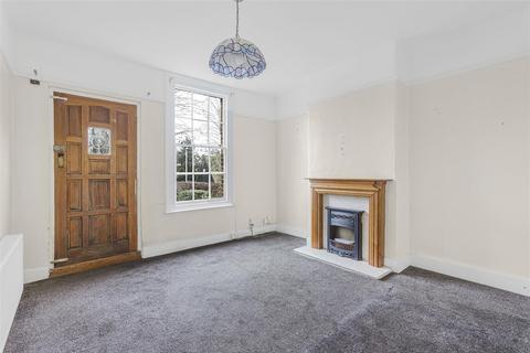 2 bedroom terraced house for sale, West Street, Hertford