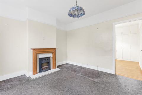 2 bedroom terraced house for sale, West Street, Hertford