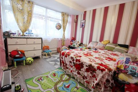 72 Overton Road, London, SE2 9SE