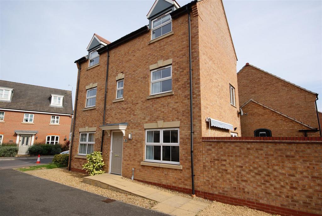 Hadrians Walk, North Hykeham, Lincoln 5 bed detached house for sale £