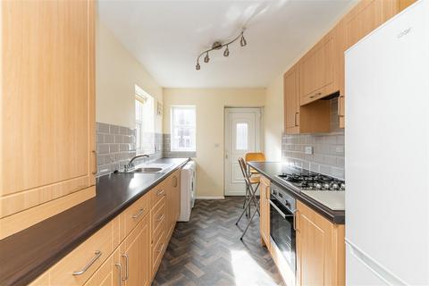 3 bedroom flat for sale, Stratford Grove West, Heaton, Newcastle Upon Tyne