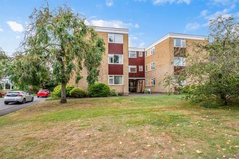 78, Sandown Lodge Avenue Road, Epsom, KT18 7QU