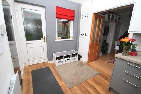 16 Boyd Avenue, Bradford, BD3 7DU