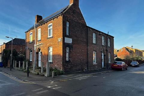 6 bedroom semi-detached house for sale, Springfield Street, Barnsley