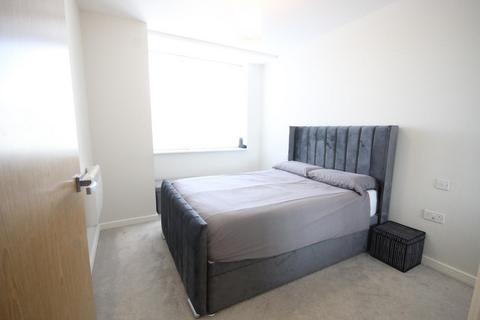 1 bedroom flat for sale, Farringdon House, Wood St, East Grinstead, RH19
