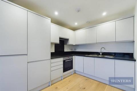 1 bedroom flat to rent, Royal Crescent Road, Southampton