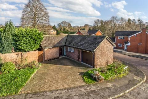 3 bedroom detached bungalow for sale, Spindle Glade, Maidstone